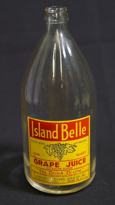 Island Belle Grape Juice Bottle - One Quart (MLB Collection)